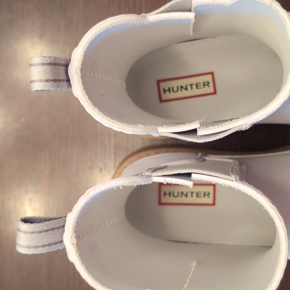 Hunter Refined Stitch Detail Chelsea Rain Boots - Picture 6 of 8